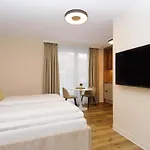 아파트호텔 Twentyfour Living 4*