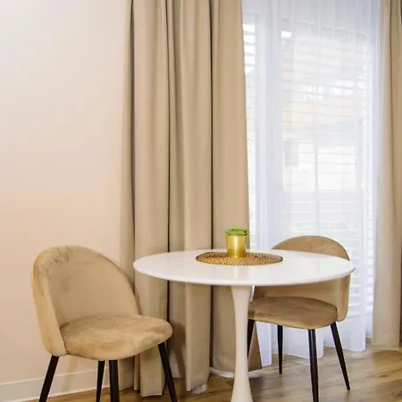 Aparthotel Twentyfour Living