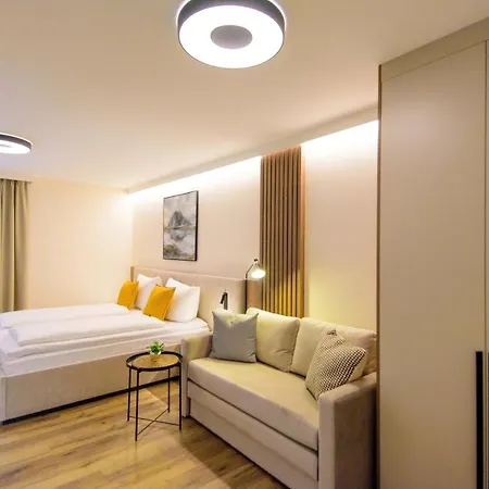 Twentyfour Living 4*