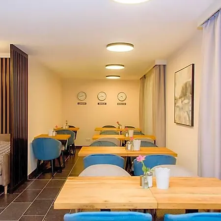 Aparthotel Twentyfour Living 4*