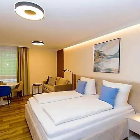 Twentyfour Living 4*