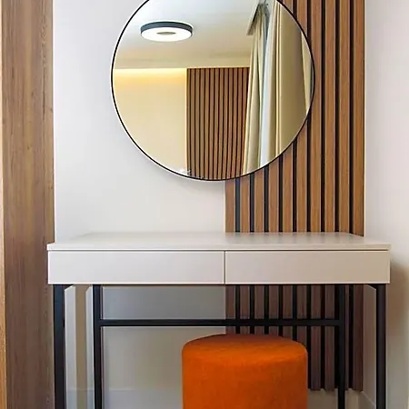 Twentyfour Living Aparthotel 4*