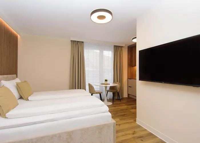 Lägenhetshotell Twentyfour Living 4*