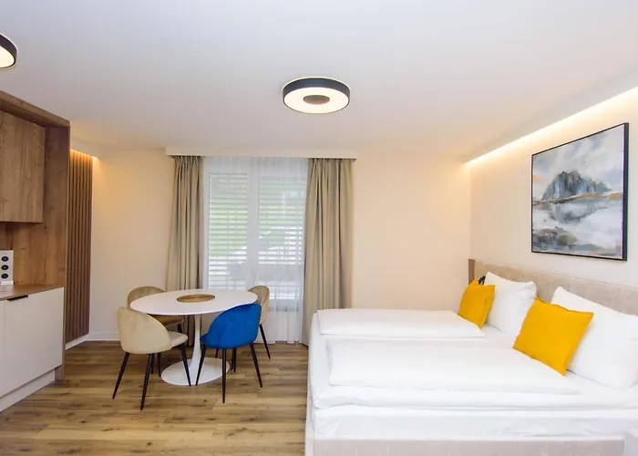 Lägenhetshotell Twentyfour Living 4*