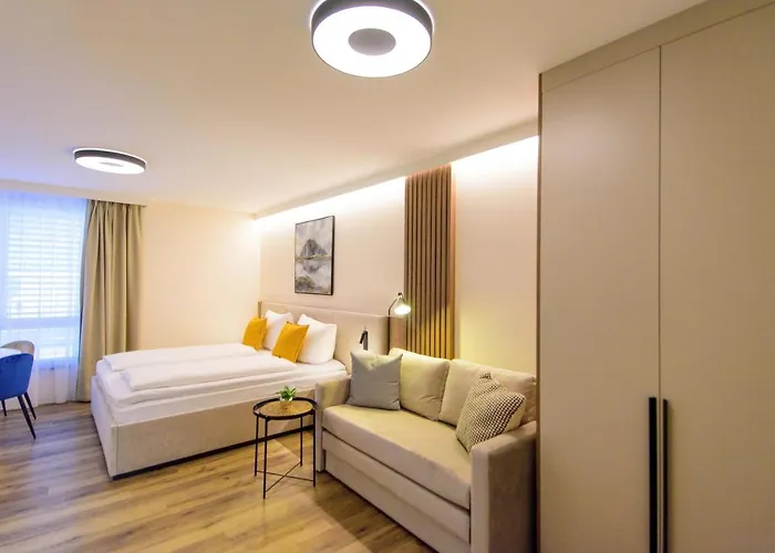 Twentyfour Living 4*