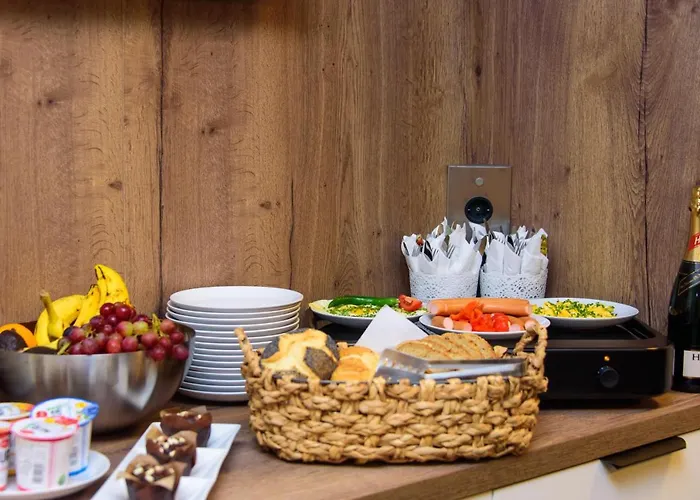 Twentyfour Living 4*